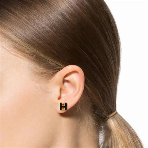 mini pop h earrings.